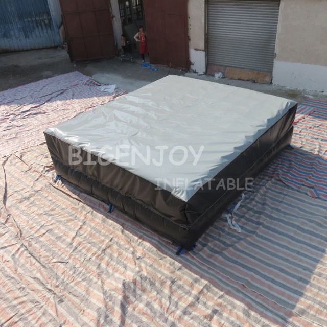 China Factory foam pit airbag landing pad supplier