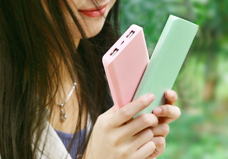 MORUI Magic Core 10000 mAh ultrathin portable phone universal charging treasure cute polymer mobile power