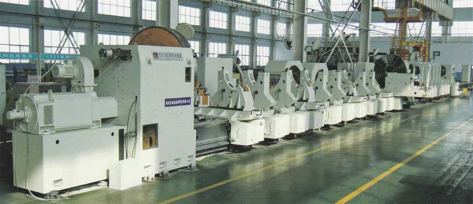 T21100 CNC Deep hole drilling and boring machinemaxboring diameter 1000mmthe range of boring depth 1500mm1800