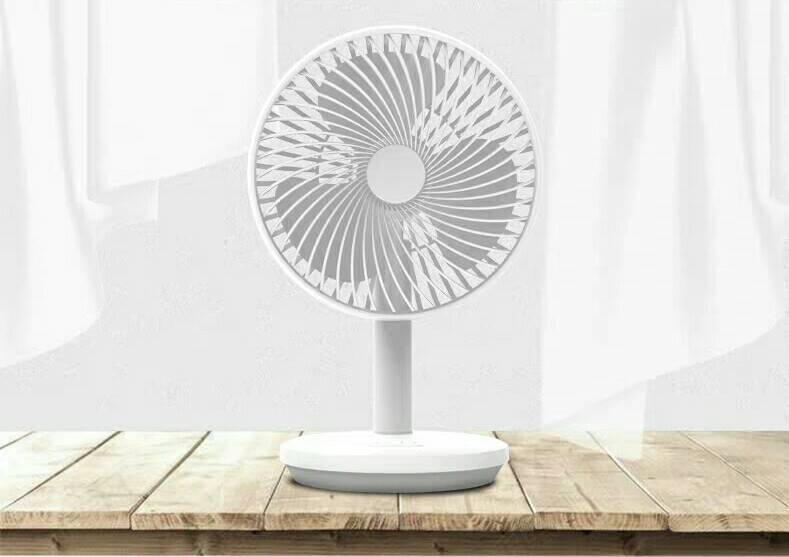 Cooling fan Its Very Suitable for You to Study Work in the Desk on Summer