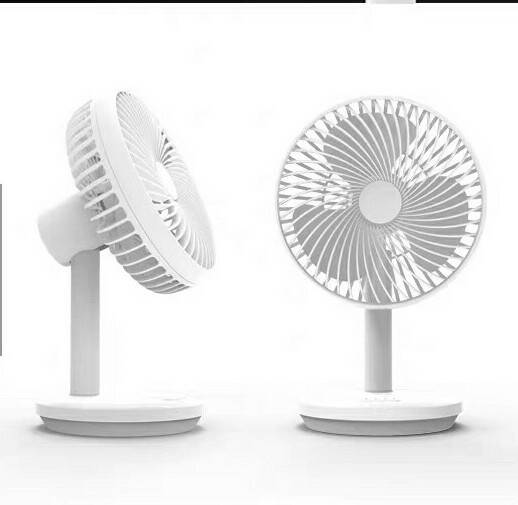Cooling fan Its Very Suitable for You to Study Work in the Desk on Summer