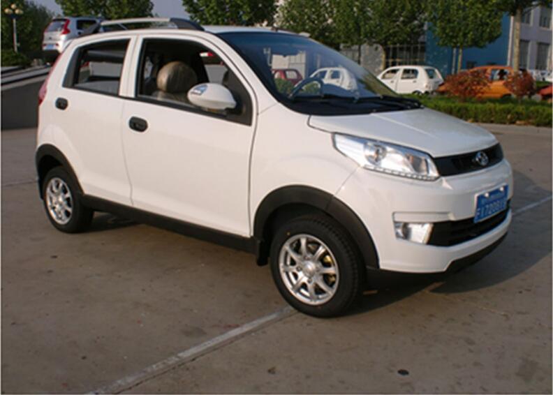 China Supplier Mini Electric Cars 5 Seats Electric Mini Car New Energy Vehicle Automobile
