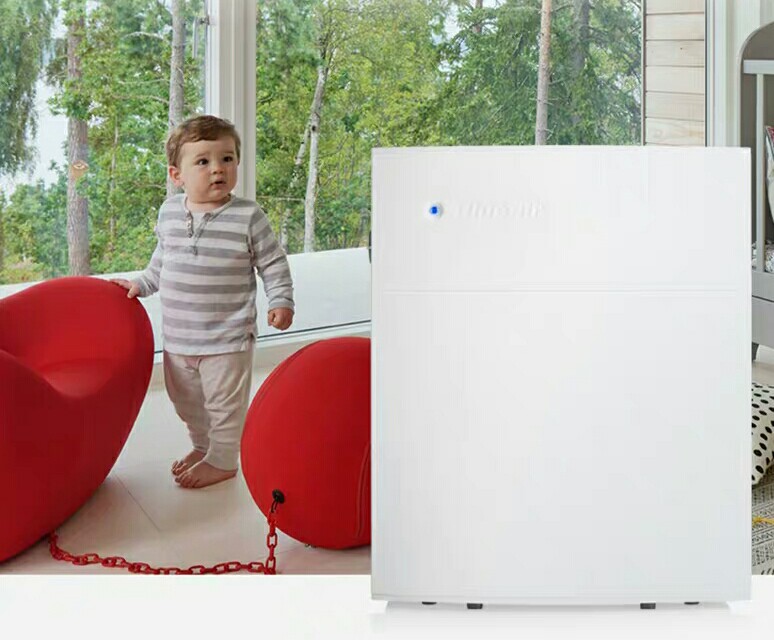 Blueair Swedish Household Air Purifier 403 effectively removes PM25 haze formaldehyde