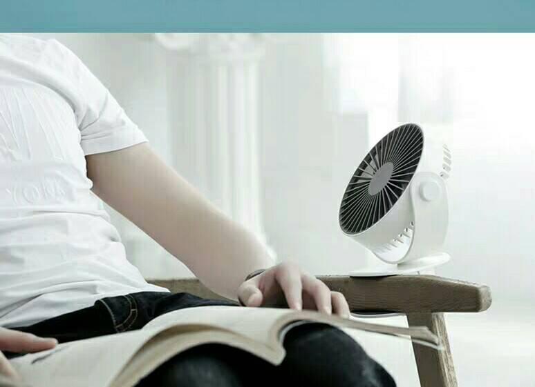 Dayu Desk Fan It Is Made of Metal It Is so Convenient for You to Study Or Work