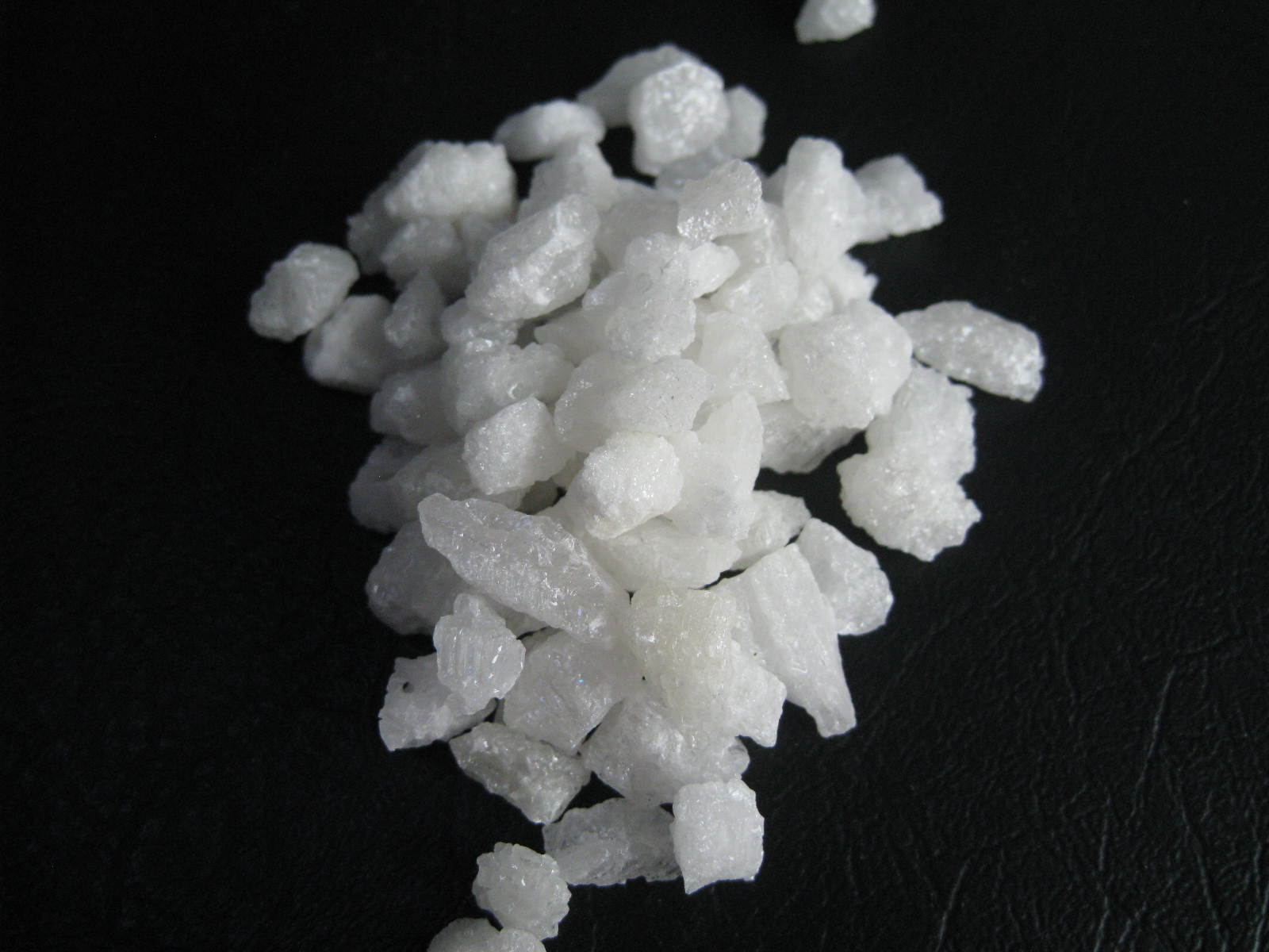 high purity and low price white fused alumina 58mm