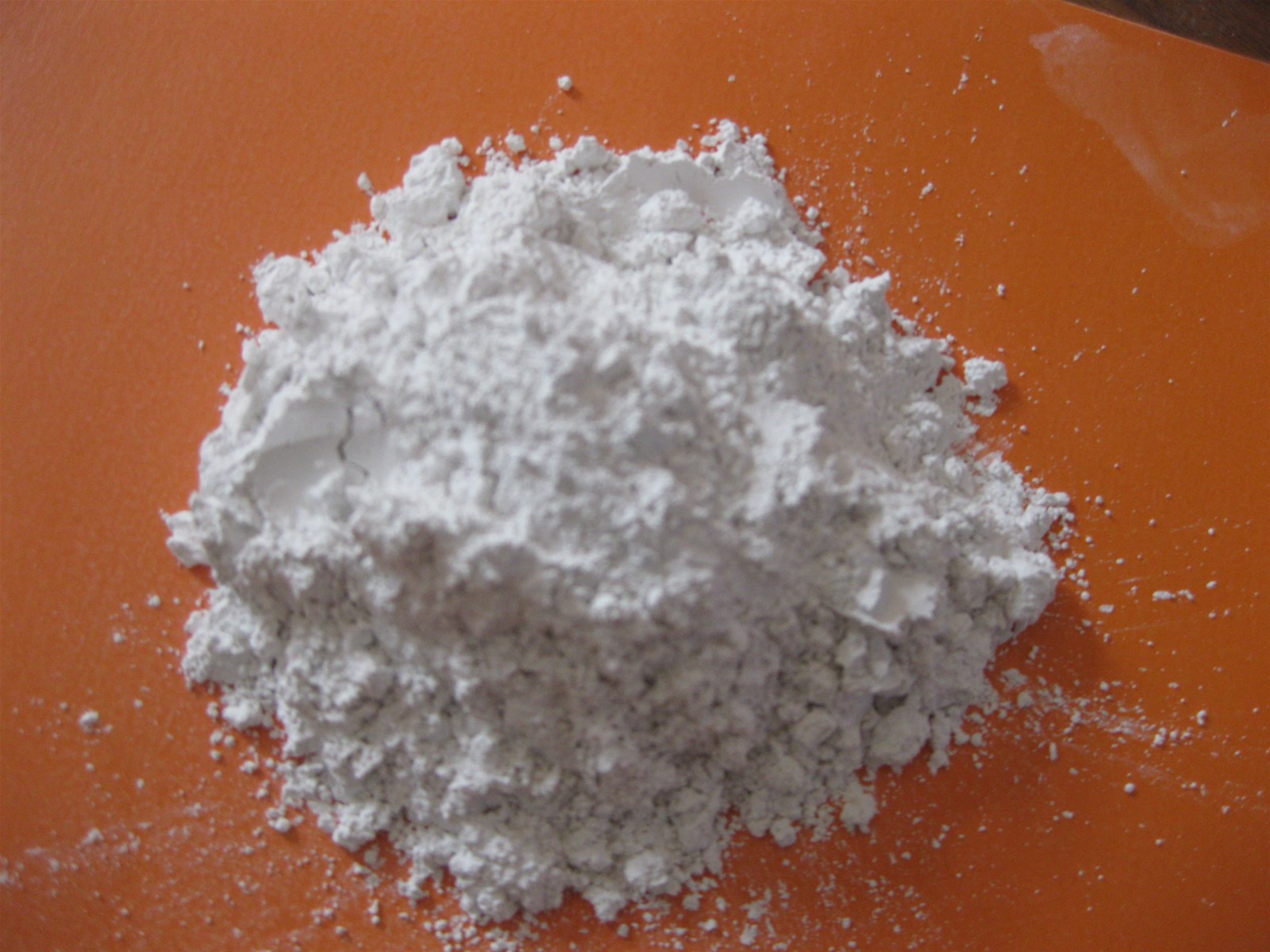 high quality and low price white fused alumina powder w7
