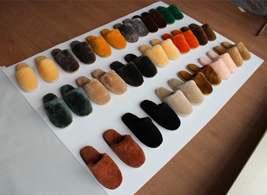 Real Sheepskin Indoor Mens and Womens Slippers Casual Lambskin Slippers