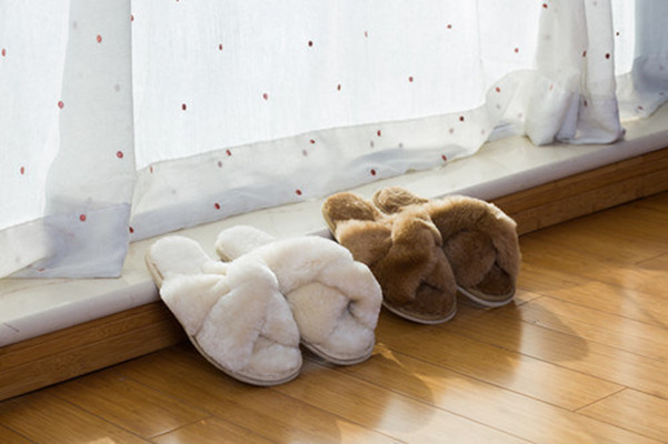 100 Sheep Wool Slippers Fashion Indoor Women Slippers Lambskin Shoes