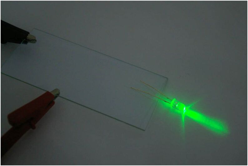 Custom patterned ITO glass circuits ITO coating selective etching substrate cutting 2um min line width