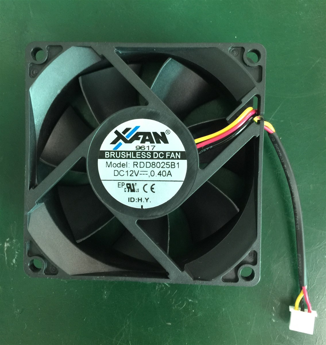 DC cooling fan 80x80x25mm 12V high air flow