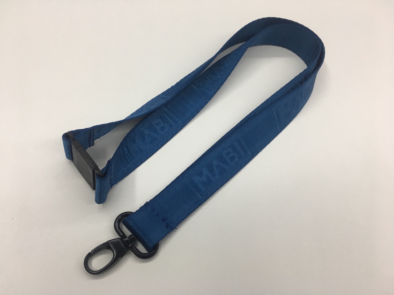 Manufacturer Factory Customized Nylon Lanyard for Keys ID Card Concave Logo Neck Rope