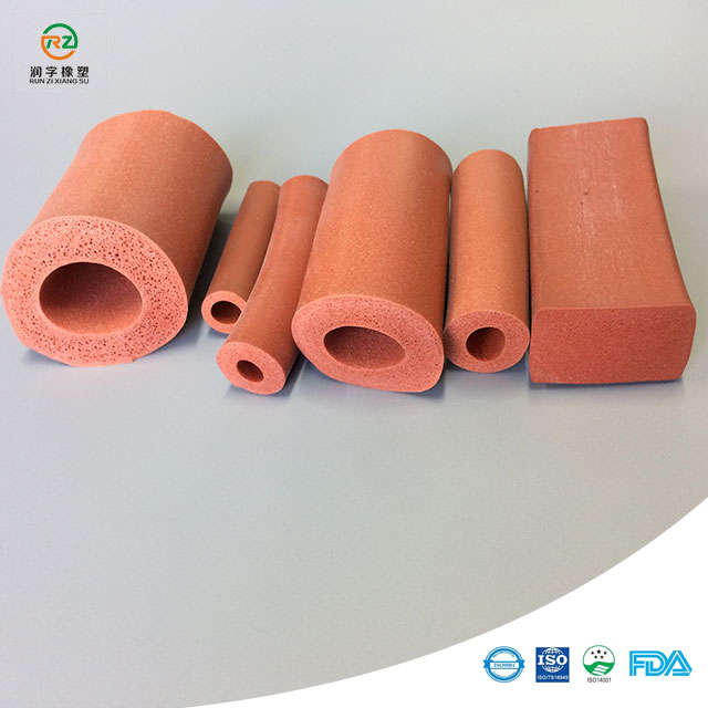China manufactory durable service fuel resistance foam silicone tube