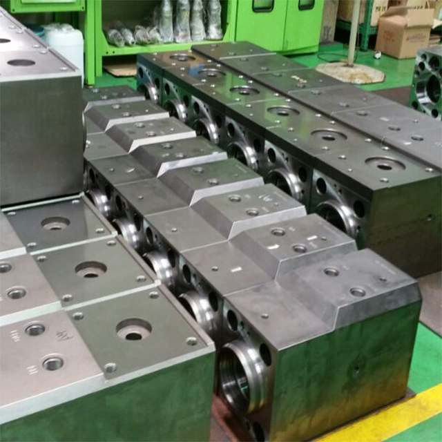 Hydraulic Breaker Main Body Assy Soosan Sb81 Sb121 Sb130 Sb151 Front Head Upper Lower Bush Cylinder Back Head Sb70 Sb50