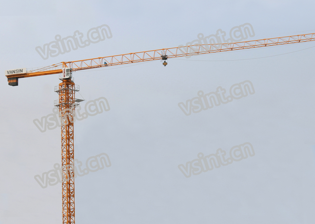 QTZ125 6015 8t Flat Top Tower Crane with L46A1 Mast Section Used in Myanmar