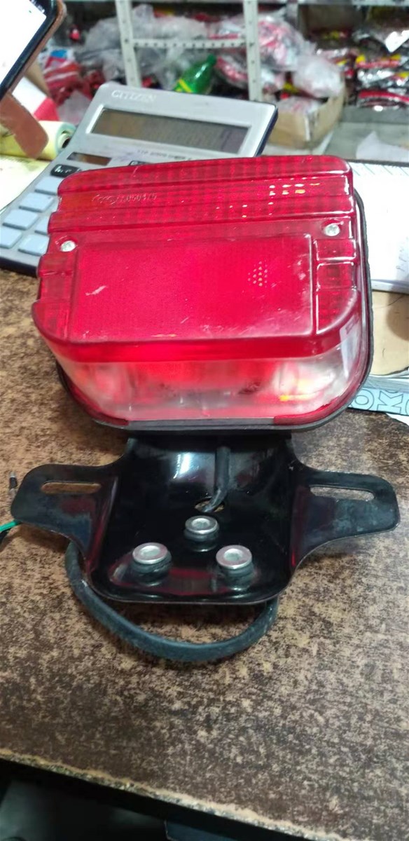Ww7118 Cg125 Motorcycle Rear Lamp Tail Lamp Brake Light