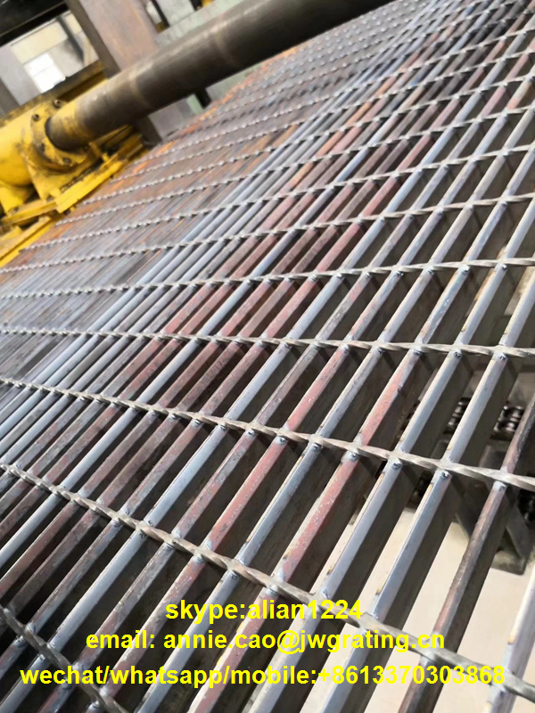 serrated hot dip galvanized steel grating