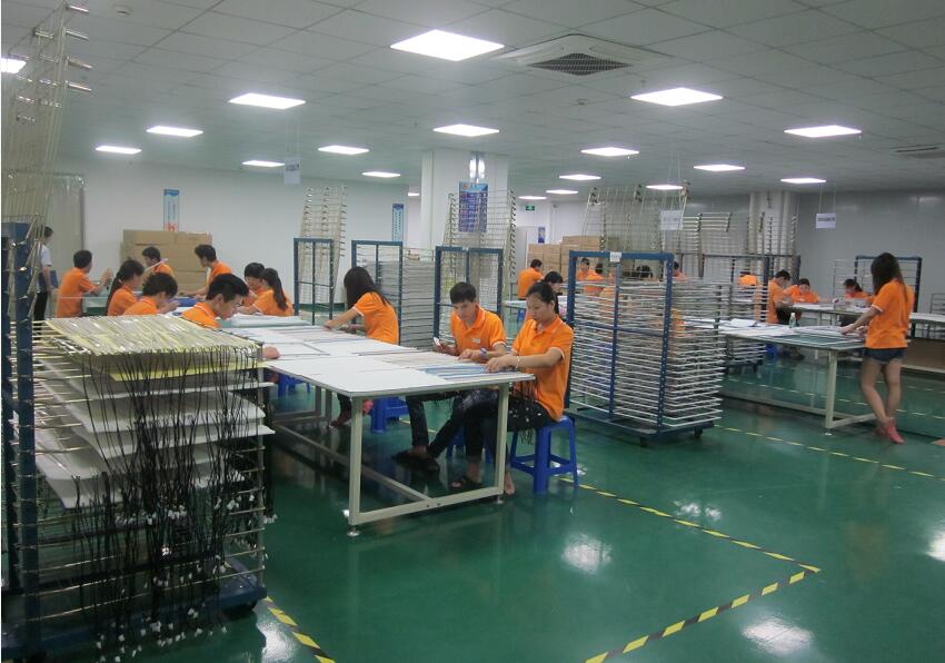 Shenzhen Yi & Yi Light Co., Ltd.