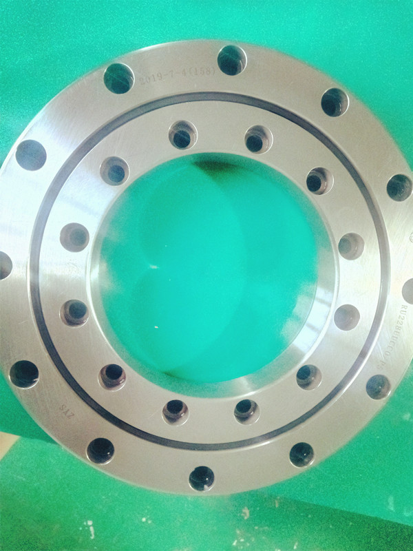 Single row precision cross roller bearing for dial indexing head