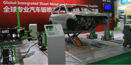 in floor straightening system with full frame rack machinecollision repair equipment