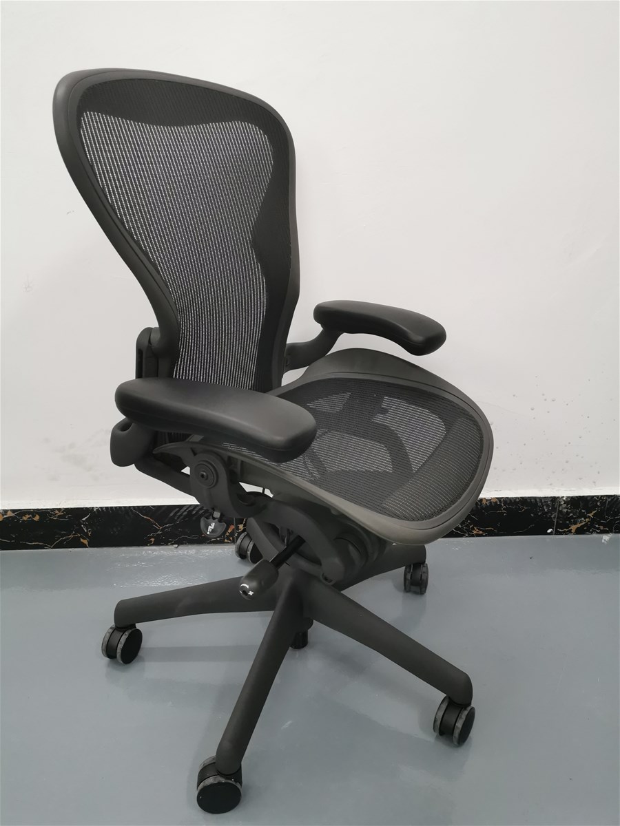 ergonomic office chair herman miller aeron chair