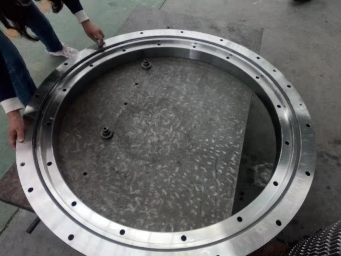 Double row four point contact ball slewing bearing