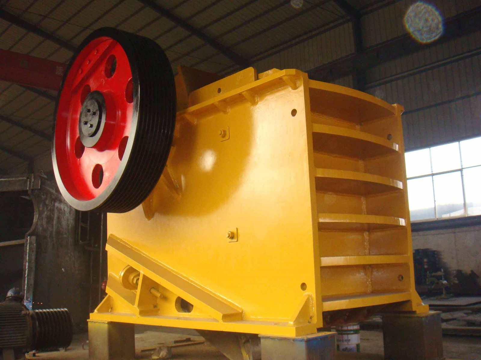primary crusher for stone crushing plant