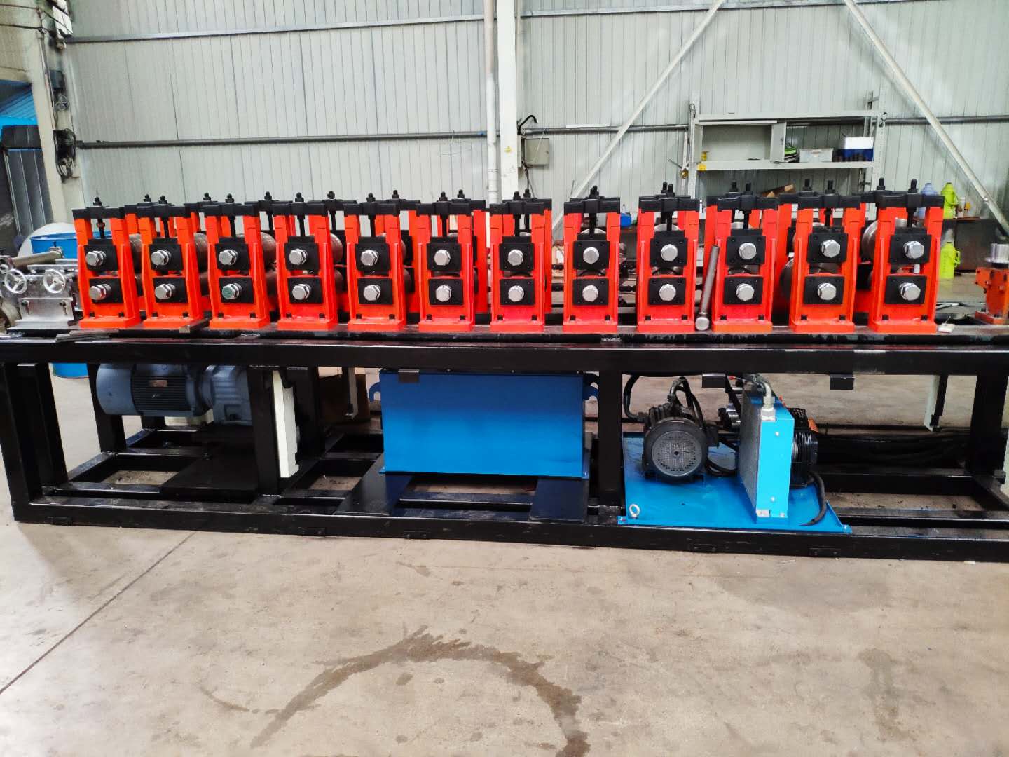 UD CD Metal Channel Roll Forming Machine