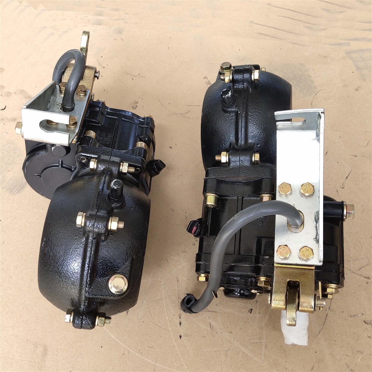 Three Wheeler Chassis Parts Two Speed Driving Rear Axle Gearbox