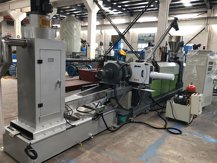 Waste Plastic PE film PP bags EPS foam PET flakes twin screw recycling granulator pelletizing extruder machine