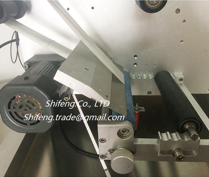SFYT150 Small Commercial Desktop Semiautomatic Bottle Labeling Machine