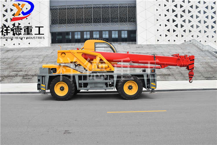 Sell 12t walking crane four wheel drive crosscountry manufacturers for direct supply Crosscountry tyre crane