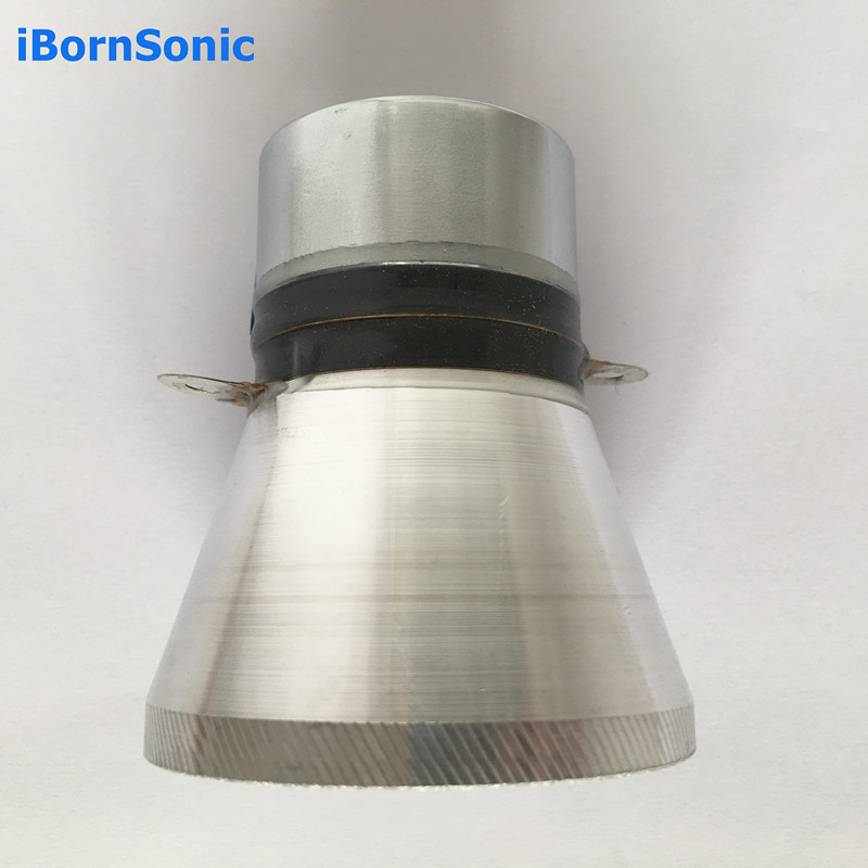 China Manufactuer of ultrasonic cleaning transducer