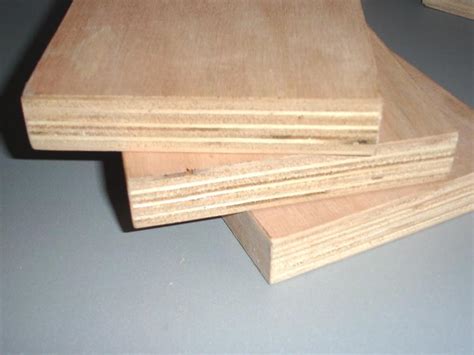 Quality Factory Directly E0 Furniture Grade 18mm Film Faced Waterproof Plywood