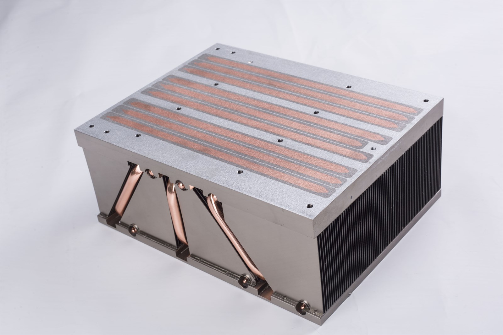 Aluminum soldering heat sink cooler with heat pipe