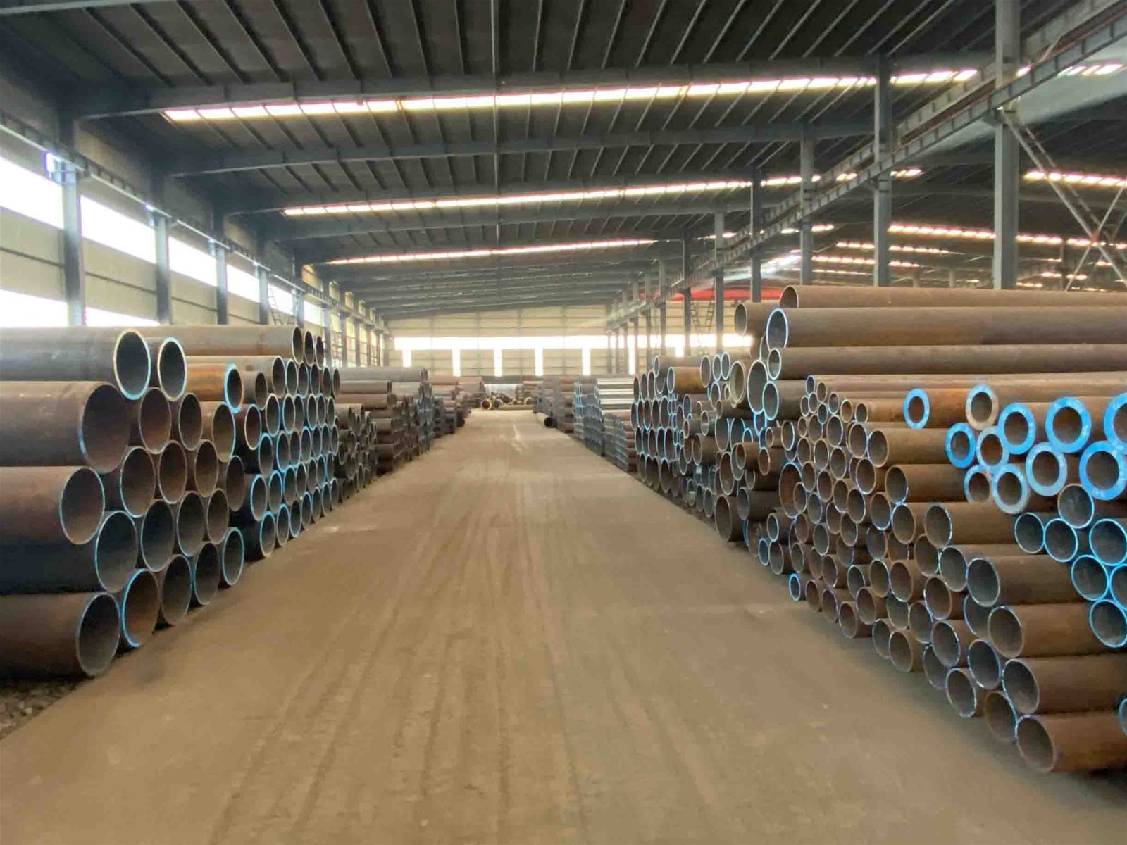 ASTM A355 Hot Rolled Crmo Alloy Seamless Steel Pipe and Tubes