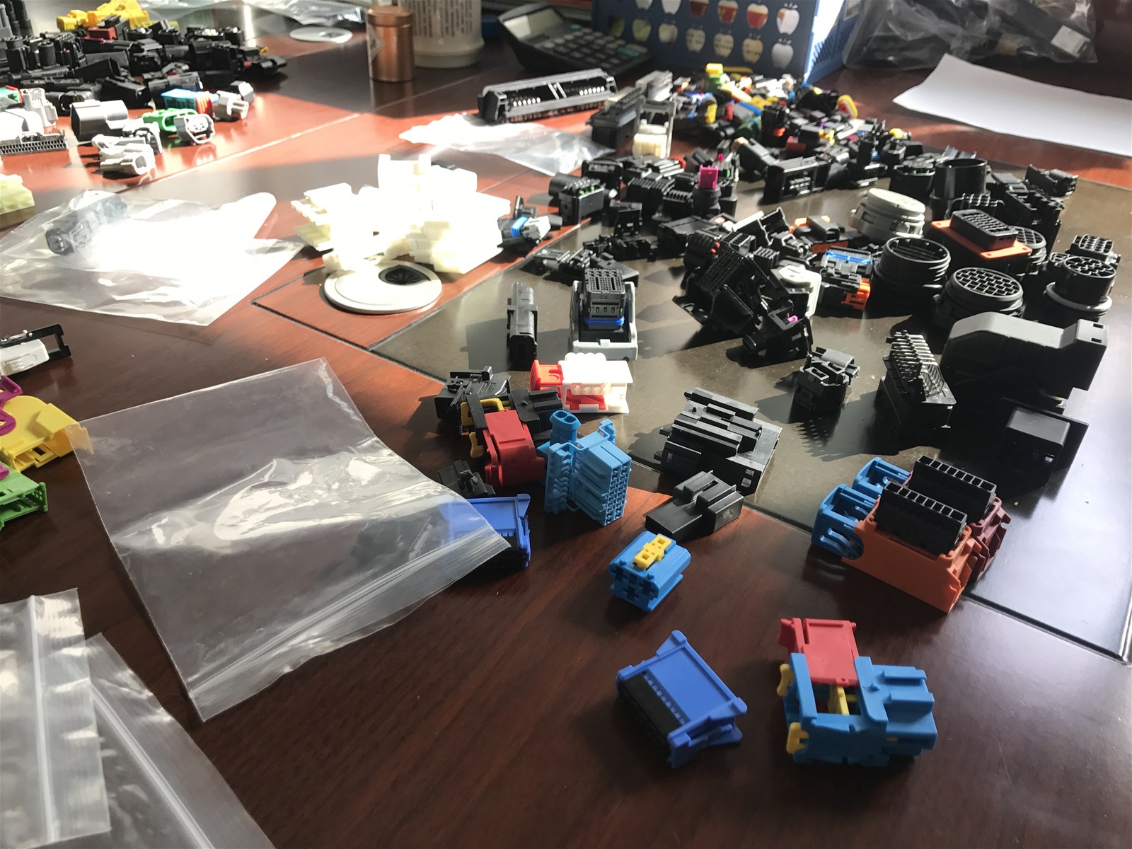 female 6 pin auto car connectors Wire Harness Components