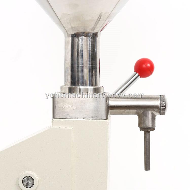 A03 Small Manual Bottle Oil Filling Machine 50ml Liquid Paste Filler
