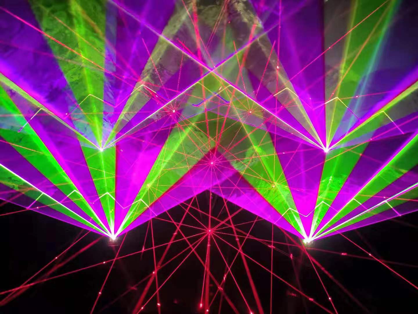 Professional laser light projector RGB 26W stage laser light for family partyconcertdjdisco
