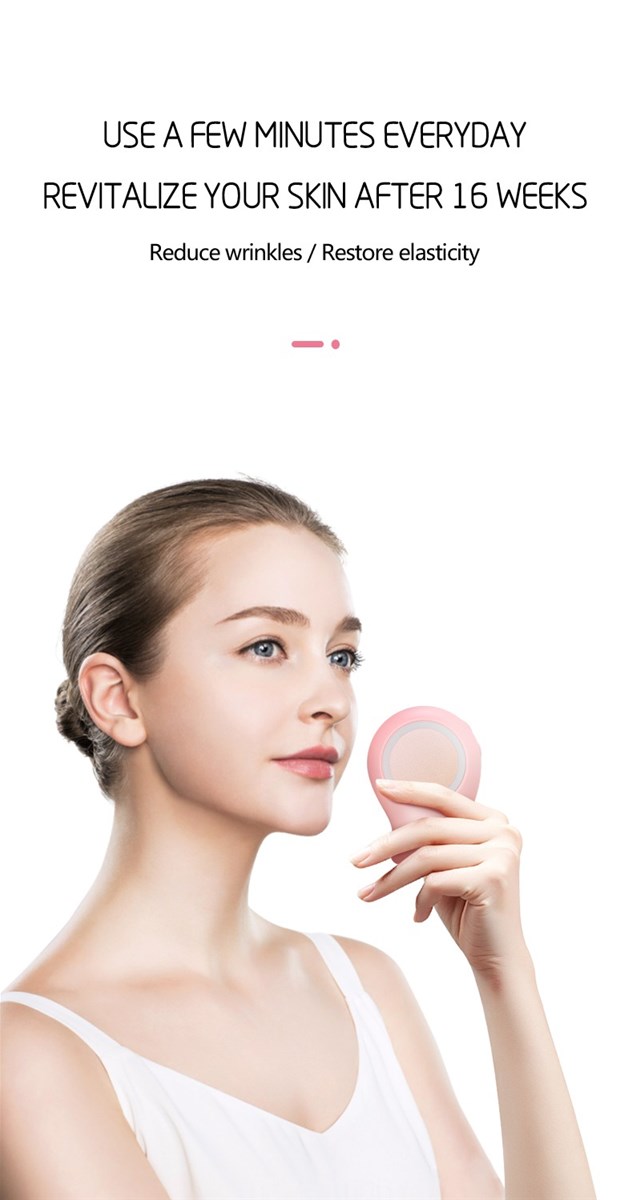 Electronic face beauty device antiwrinkle with hot and cold vibration photon therapy