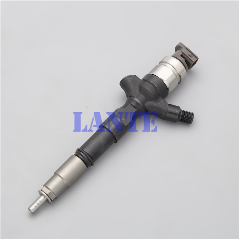 Common rail injector 236700L050 2367009330 2367039185 2367039216 0950005920 0950007400 diesel injector nozzle