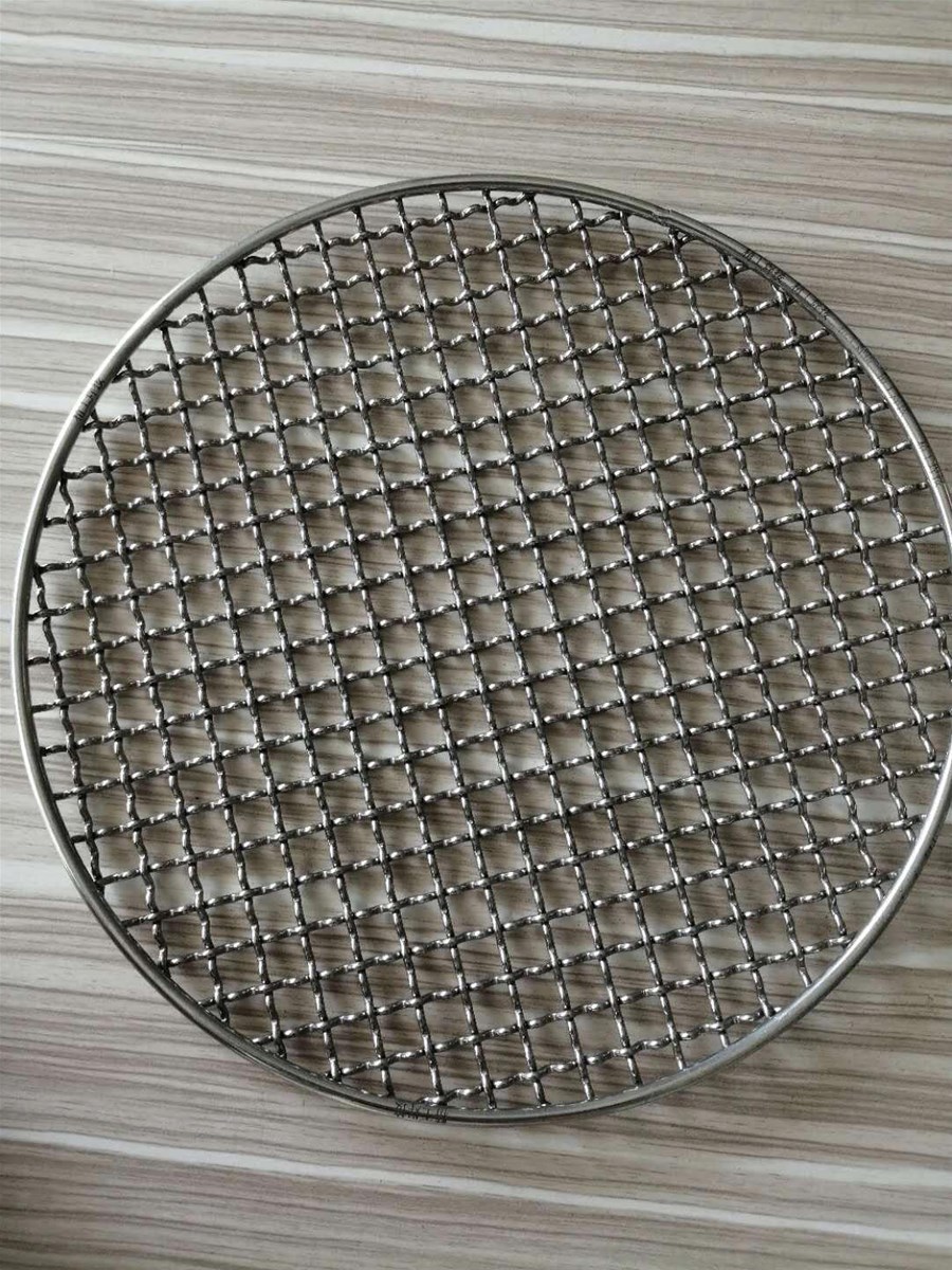The round barbecue net is a barbecue net commonly used by young consumers in recent years