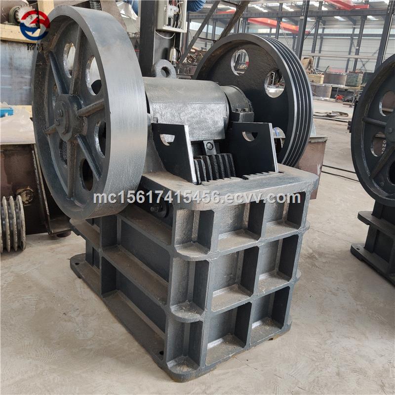 Mining stone jaw crusher diesel power mobile crusher building stone gravel production line