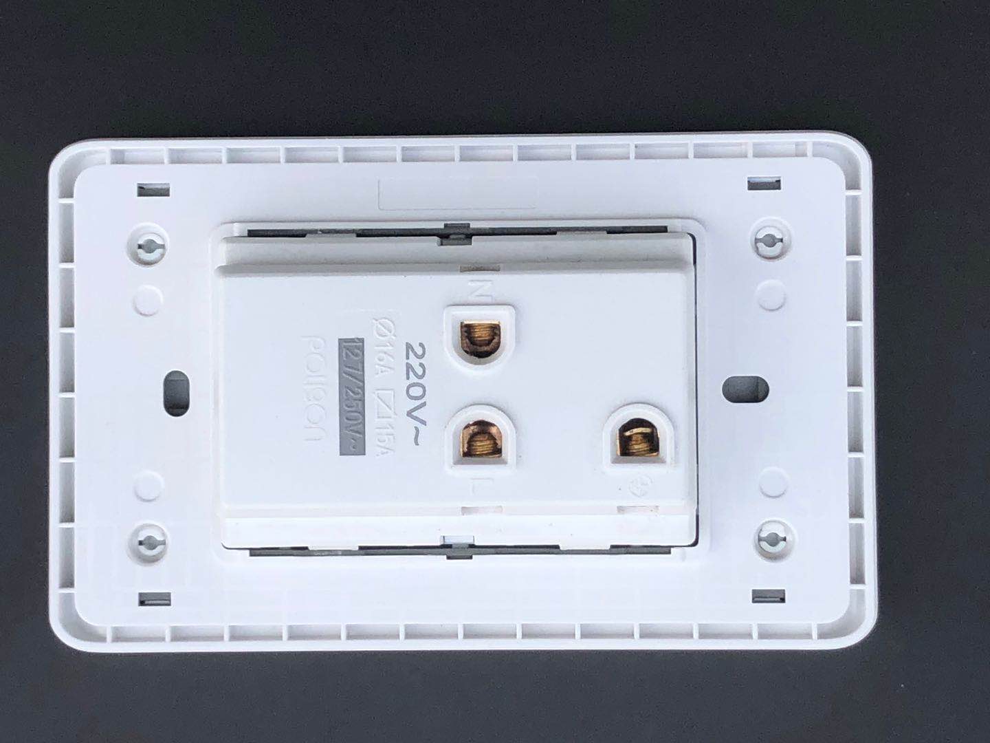 1016A 110250V various Silver Series 2 Gang Universal wall Sockets