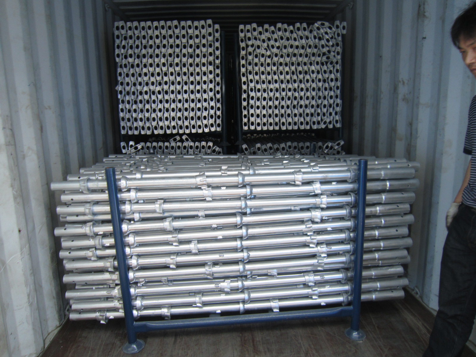 Construction cuplock scaffolding