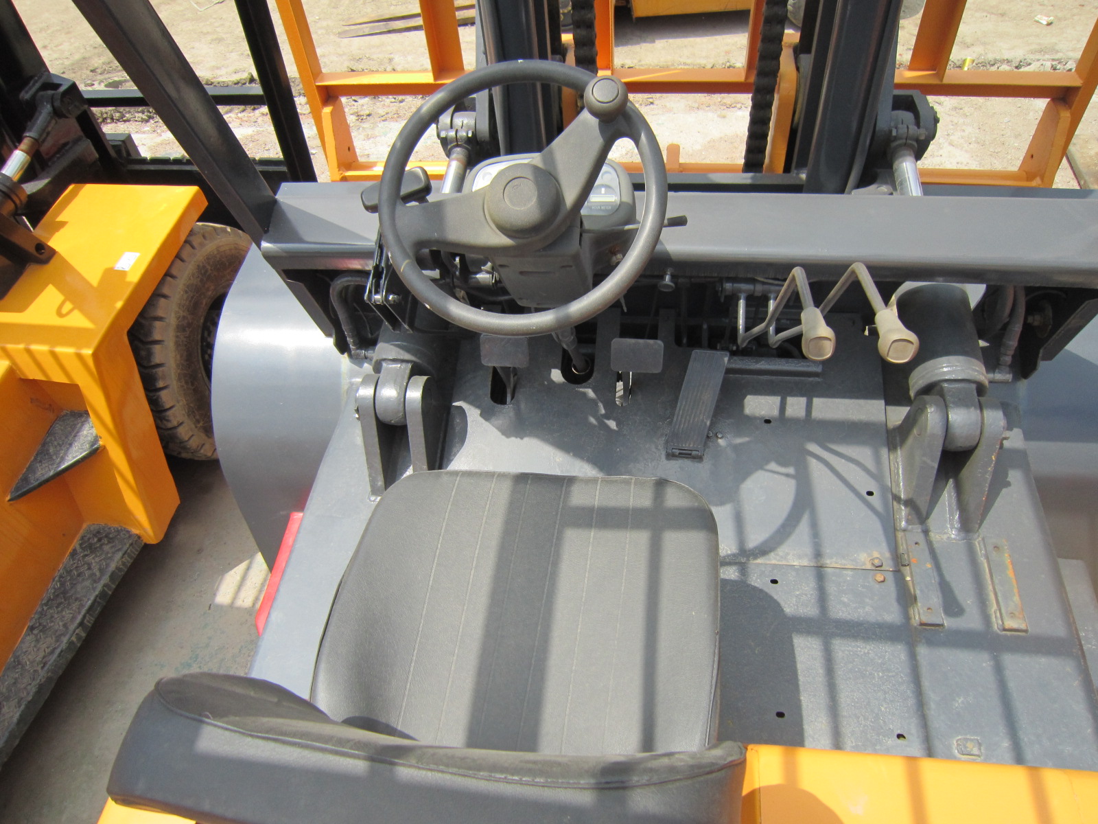 od Performance Used 10 ton forKomatsu forklift FD100 japan made used forkomatsu tcmdiesel forklift