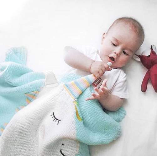 Hot Sale Home Style Flamingo and Unicorn Print Knitted Throw Blanket for Kids and Babies