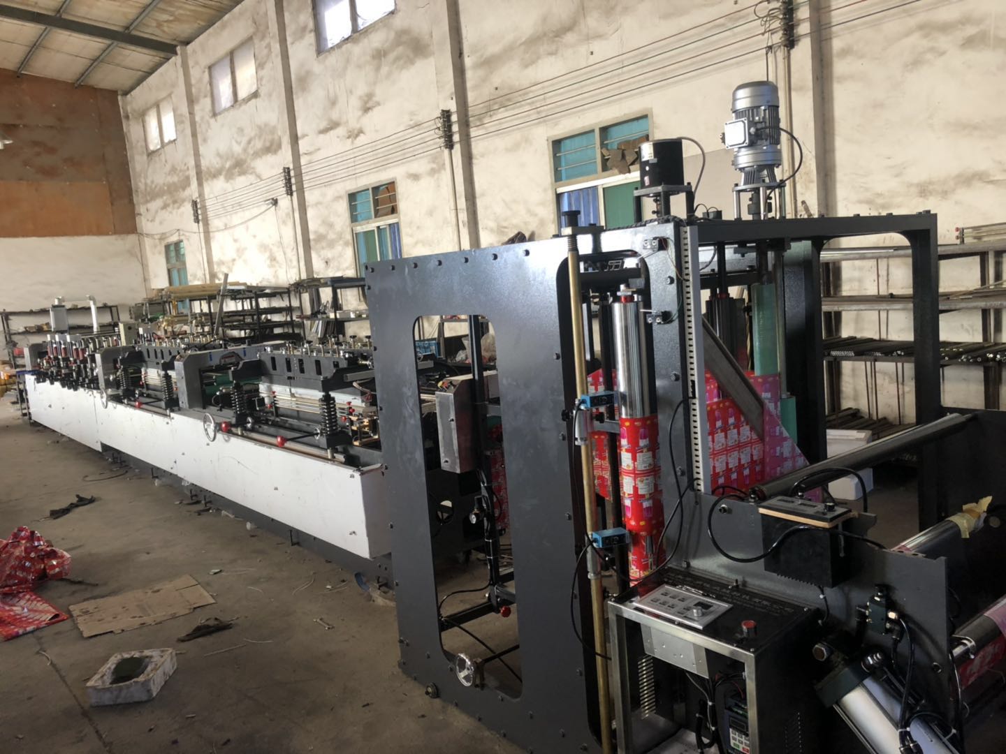 500 Three side sealing with zipper bag making machine