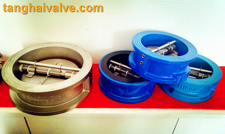 Wafer type dual plate check valve metal seated vs resilient seated
