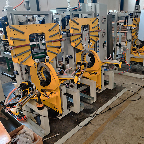 Tyre bead doublestation automatic packing machine