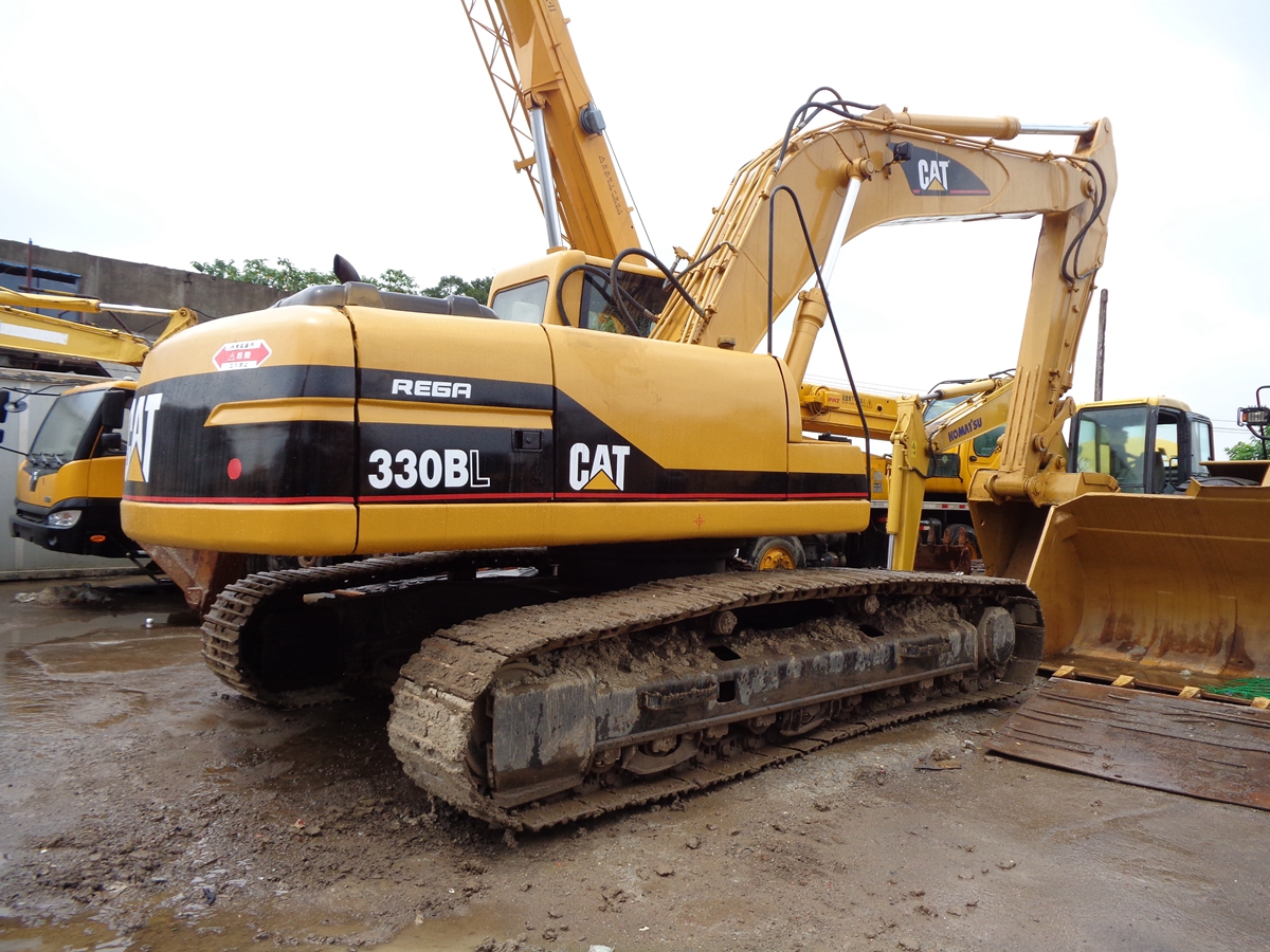 Used CATERPILLAR 330DL Crawler Excavator on Sale